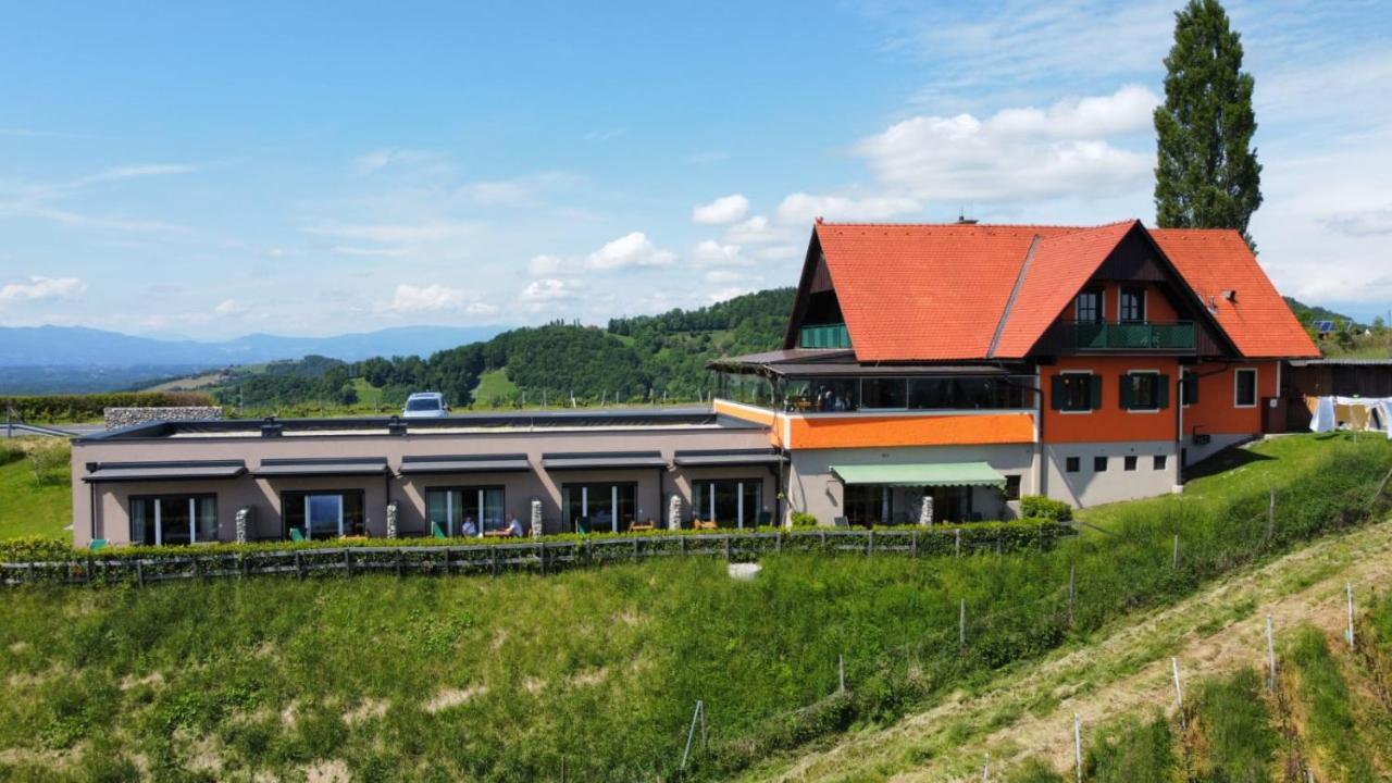 Wohlmuth-Lueckl Hotel Kitzeck im Sausal Buitenkant foto